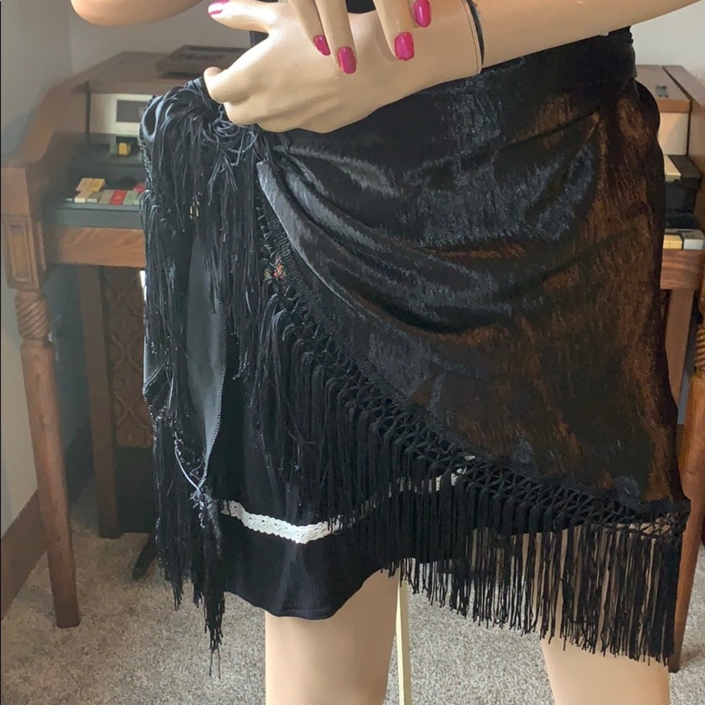 Black shawl scarf